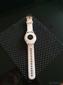 Garmin Vivomove HR - 6