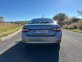 Skoda superb 3 2.0Tdi 140kw - 6