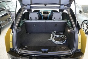 BMW i3 42,2 kWh 120 Ah športový balík / kamera / LED - 7