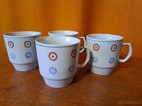 4x Retro porcelánové hrnečky, značeno DPRK - 7