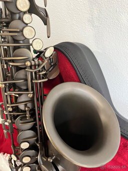 Predám nový alt saxofón kópia Selmer- nelakovaný- Retro Anti - 7