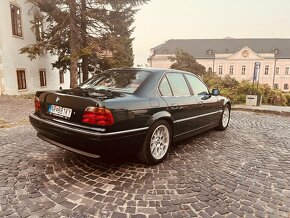 BMW rad 7 730i A/T V8 e38 - 7