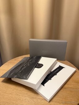 Apple Watch Ultra 2 Black – Milanese Loop & Ocean Band - 7