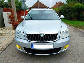 Škoda Octavia II FACELIFT 1,9TDI 77KW ELEGANCE - 7