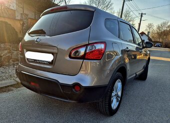 Nissan Qashqai +2 benzin 1.6.  7.miest - 7