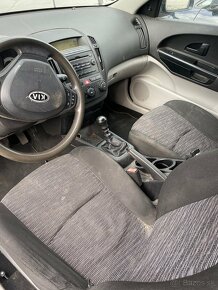 KIA Ceed 1.6 crdi 2006 - 7