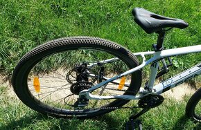 Horský bicykel GENESIS Solution 3.9 - 27,5" - 7