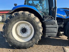 New holland T8, Case, John Deere traktor - 7