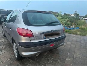 Predám Peugeot 206 - 7