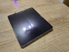 Samsung galaxy Fold 4 256gb v top stave bez znamok pouzivani - 7