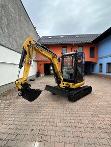 CAT 302,7 CR  rv 2021. 940mth Znížená cena do 15.01 - 7