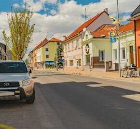 Polyfunkčná budova v centre Piešťan s velkým pozemkom - 7