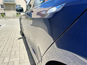 Tesla model S 375 kW - 509 koní - 7