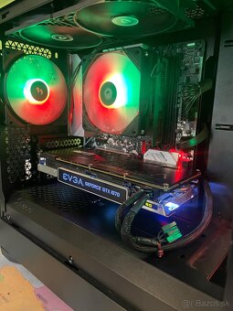 Pc:ryzen 5 3600,32gb ram, 512gb ssd , gtx 1070oc 8gb evga - 7