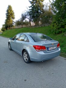 Chevrolet Cruze LS - 7