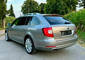 ŠKODA SUPERB 2.0 TDI DSG COMBI - 7