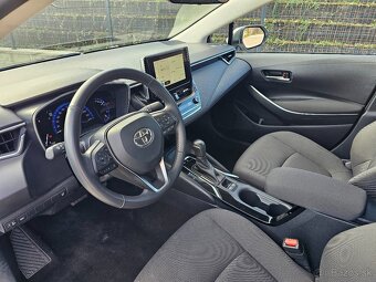 TOYOTA COROLLA 1.5 DYNAMIC FORCE  AUTOMAT - 7