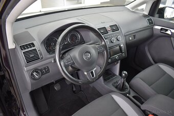 Volkswagen Touran 2,0 TDI 103 kW, 7-míst, NAVI, - 7