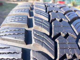 215/60 r16 zimne pneumatiky - 7