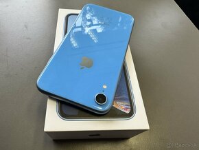 Apple iPhone XR 64GB - 7