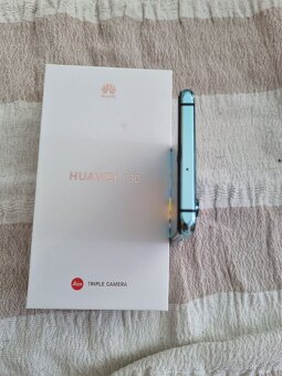 Huawei P30 modry dual sim v zachovalom stave - 7