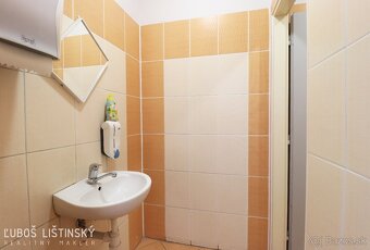 Kancelária 30m2 s umývadlom, parkovaním, Poprad - Okružná ul - 7