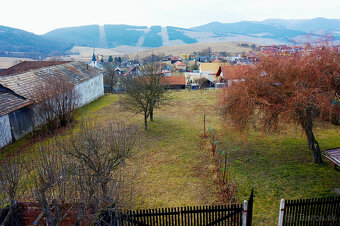 Rodinný dom s reštauráciou na predaj v obci Ovčie - 7