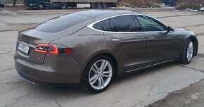 Tesla Model S 70d,   MCU2 - 7