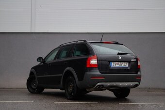 Škoda Octavia Combi Scout 2.0 TDI CR PDF 103 KW 4x4 - 7