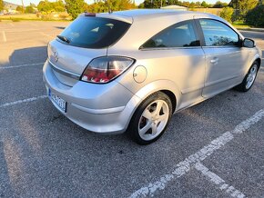 Opel astra gtc - 7