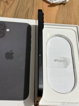 Predám Apple iPhone 16 Plus 128GB Black Malý nedostatok - 7