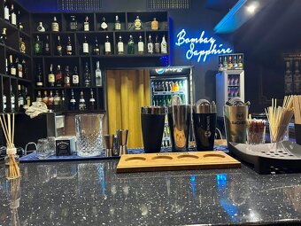 Exkluzívny Cocktail & Shisha Bar v centre Šala - 7