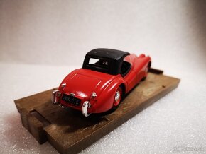 Predám Jaguar 3.5 Litri HP 160 1948 - Brumm 1:43 - 7