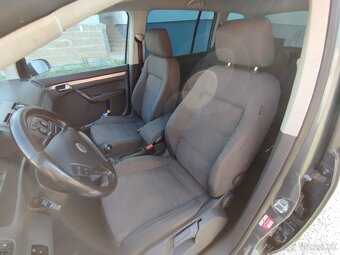 Volkswagen Touran 2.0 TDi - 7