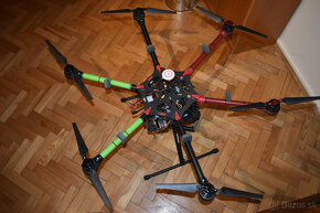 Dron DJI S900, Panasonic GH4 ovladace Graupner - 7