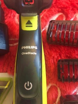 Predam Holiaci strojček Philips OneBlade+Rowenta zastrihávač - 7