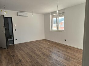 CHORVÁTSKO - 2 izbový apartmán, 50 m mora, GREBAŠTICA - 7