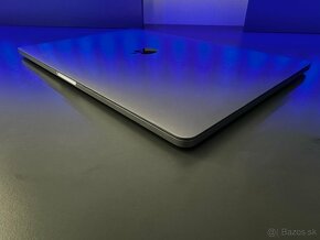 Macbook Pro 15" 2019 2,6 GHz 6-jadrový Intel Core i7 - 7