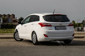 Hyundai i30 1.6 CRDi DOHC 16V YES - 7