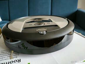 iRobot Roomba i7 (i7156) strieborný 2x použitý, vyčistený - 7