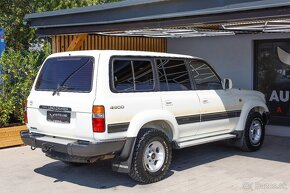 Toyota Land Cruiser - 7