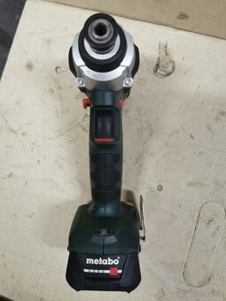 Metabo razovy utahovak 12v - 7