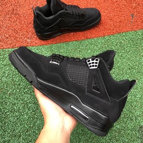 Air Jordan 4 Retro Black Cat - 7