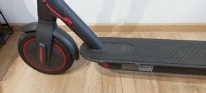 Xiaomi mi scooter pro- elektrokolobežka - 7