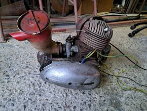 Predám motor cz175 502 - 7