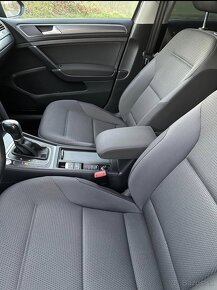 Volkswagen Golf 1.6 TDI - 7