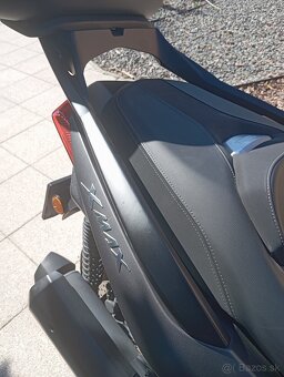 YAMAHA XMAX 300 - 7