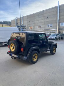 Jeep Wrangler 2.4 105KW 5-st. manuál - 7