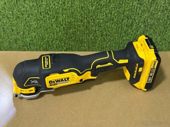 DeWALT DCS355 oscilačná brúska - 7