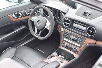 Mercedes-Benz SL 500 CABRIO - 7